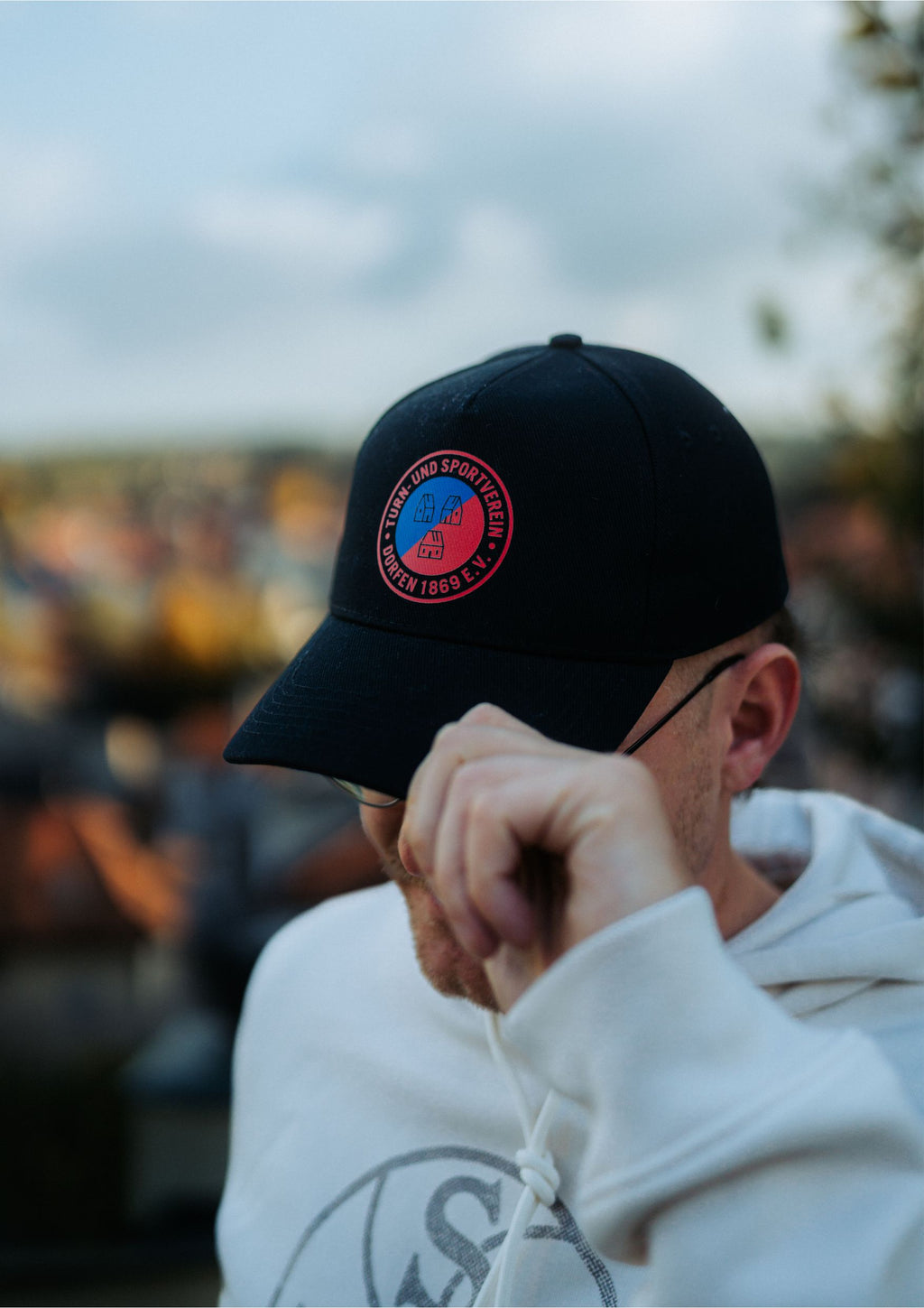 STREET CAP